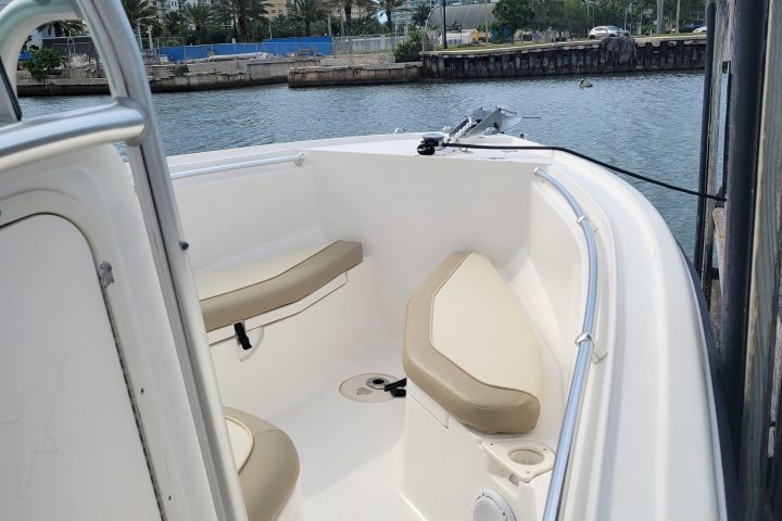 center console fishing boat rental in sarasota showing the inside of the front of the boat