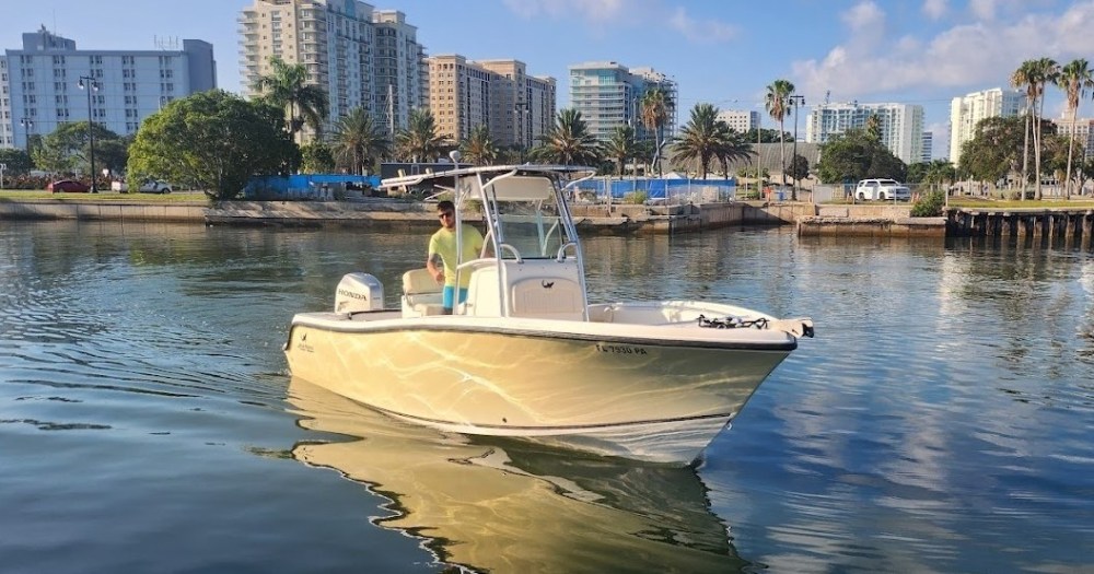 center console fishing boat rental launching from Centennial boat ramp in sarasota, fl