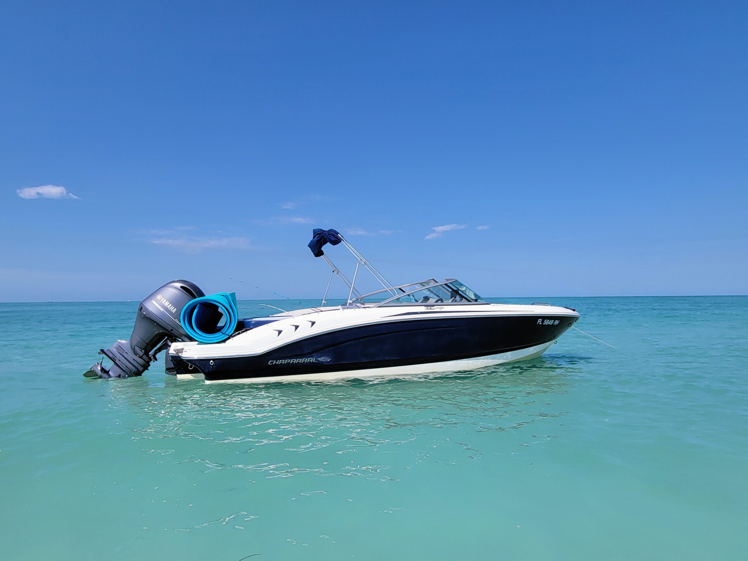 10 Passenger 21' Sport Boat in Florida | Off the Hook Boating
