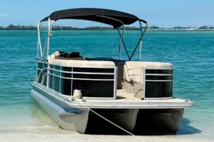 a small boat in a body of water